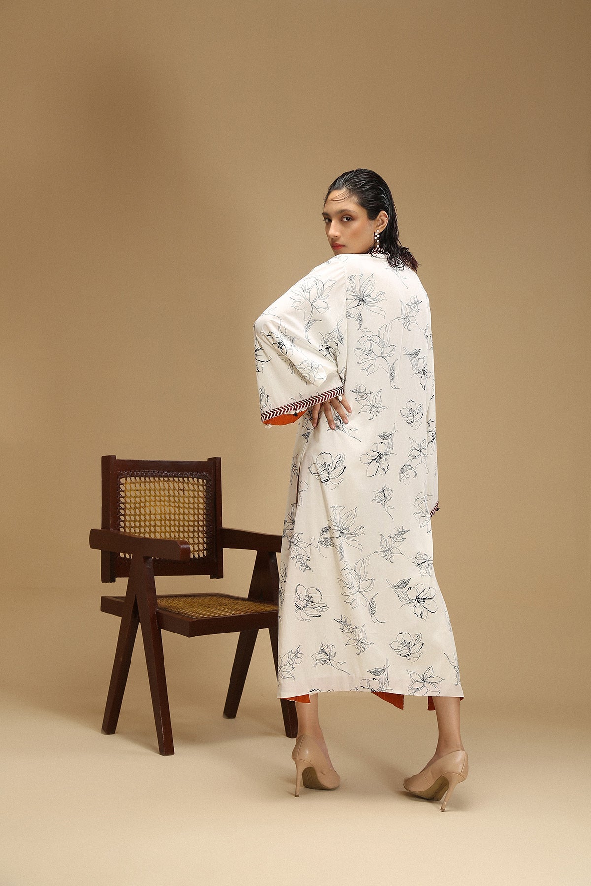 Printed shirt with embroidered neckline and sleeves