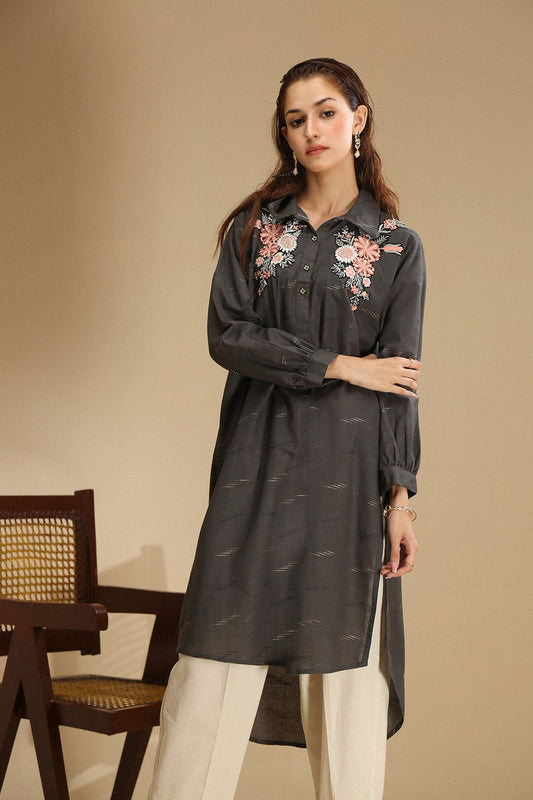 long fascinating shirt with embroidered front